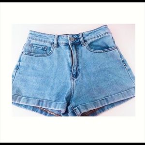 Pacsun Denim Mom Shorts!!